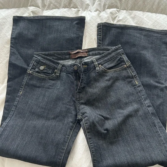 Vintage Wide Leg Women's Jeans in Dark Wash - Picture 1 of 5